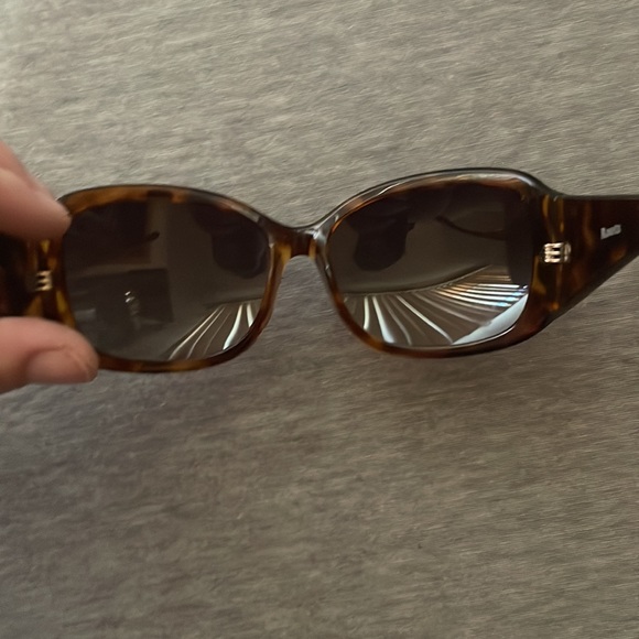 Collection- 4 pairs of affordable sunglasses  I never wore. Last pair- Roots - Picture 17 of 17